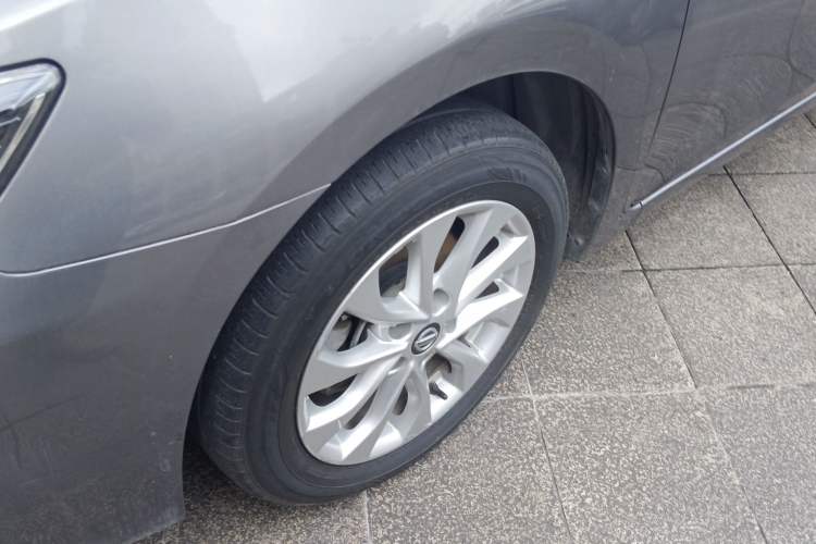 Used Nissan Sylphy 2021 Classic 1.6XL CVT Luxury Edition Left Front Wheel Hub