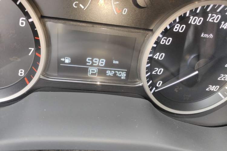 Used Nissan Sylphy 2021 Classic 1.6XE CVT Comfort Edition Odometer Close Up