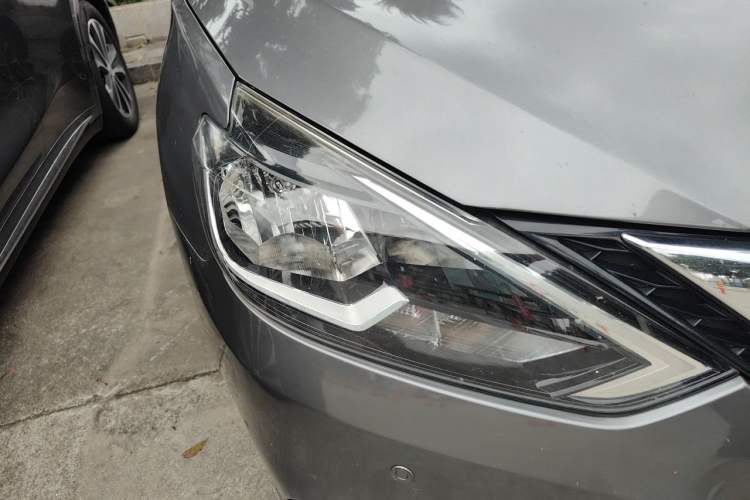 Used Nissan Sylphy 2021 Classic 1.6XE CVT Comfort Edition Right Front Headlight