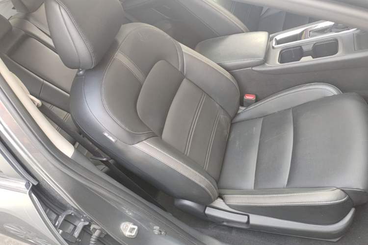 Used Nissan Sylphy 2021 1.6L XL CVT Smart Enjoyment Edition Right Front Seat