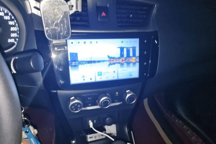 Used Nissan Sylphy 2021 Classic 1.6XL CVT Luxury Edition Audio And AC Panel