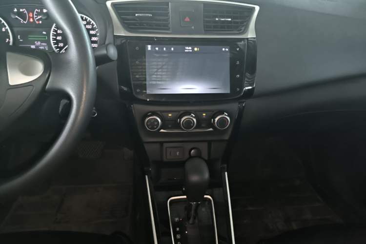 Used Nissan Sylphy 2021 Classic 1.6XL CVT Luxury Edition Audio And AC Panel