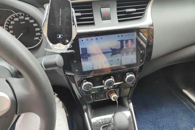 Used Nissan Sylphy 2021 Classic 1.6XL CVT Luxury Edition Audio And AC Panel