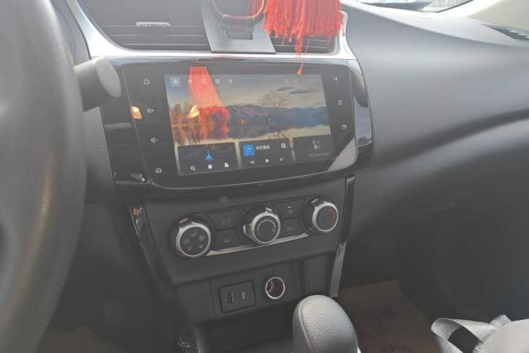 Used Nissan Sylphy 2021 Classic 1.6XL CVT Luxury Edition Audio And AC Panel