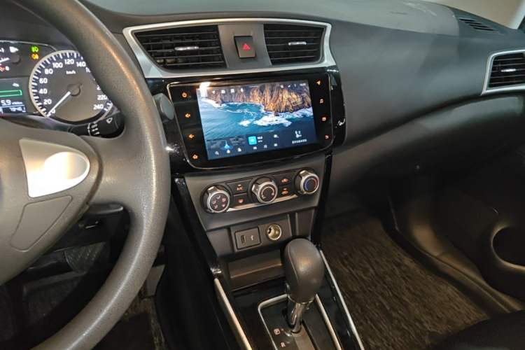 Used Nissan Sylphy 2021 Classic 1.6XL CVT Luxury Edition Audio And AC Panel