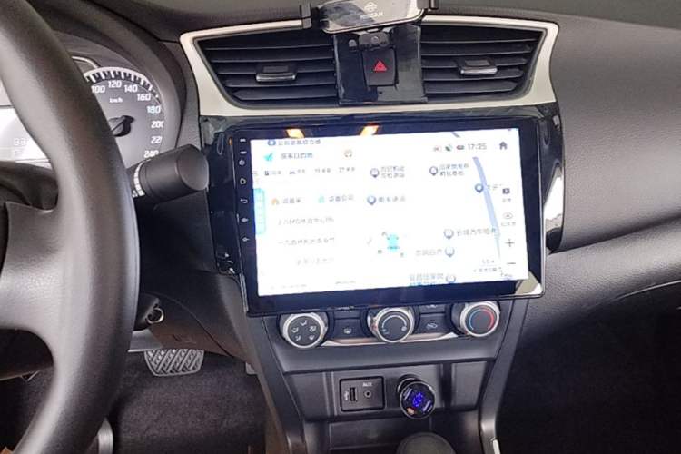 Used Nissan Sylphy 2021 Classic 1.6XL CVT Luxury Edition Audio And AC Panel