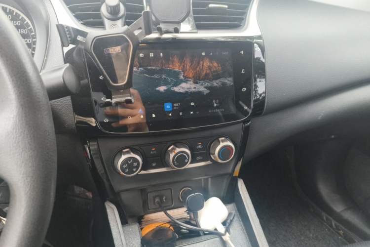 Used Nissan Sylphy 2021 Classic 1.6XE CVT Comfort Edition Audio And AC Panel