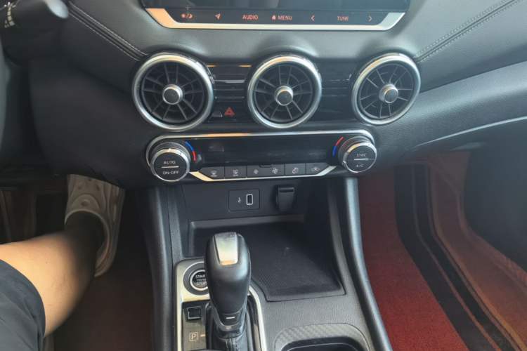 Used Nissan Sylphy 2021 1.6L XL CVT Enjoyment Edition Audio And AC Panel