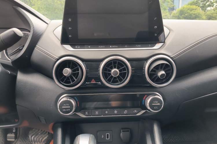 Used Nissan Sylphy 2021 1.6L XL CVT Enjoyment Edition Audio And AC Panel