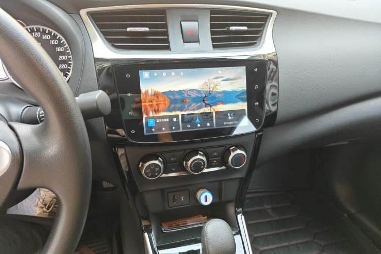 Used Nissan Sylphy 2021 Classic 1.6XL CVT Luxury Edition Audio And AC Panel