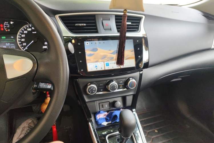 Used Nissan Sylphy 2021 Classic 1.6XL CVT Luxury Edition Audio And AC Panel
