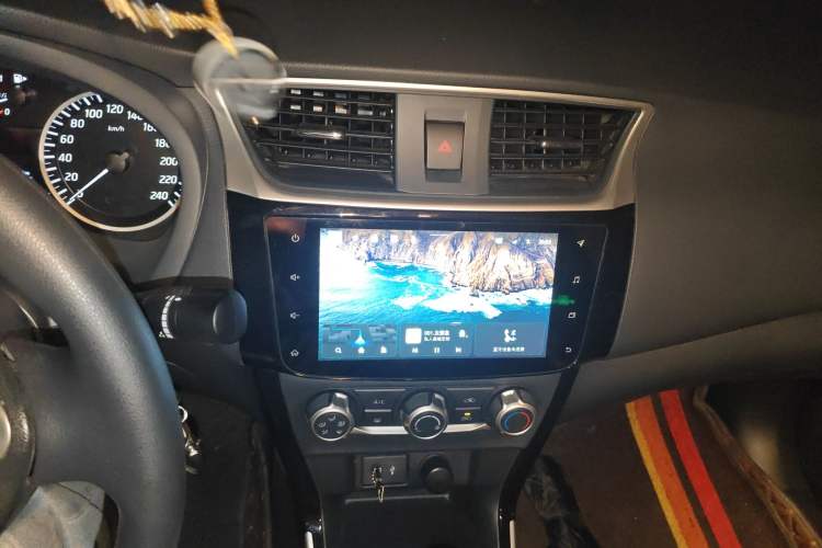 Used Nissan Sylphy 2021 Classic 1.6XL CVT Luxury Edition Audio And AC Panel