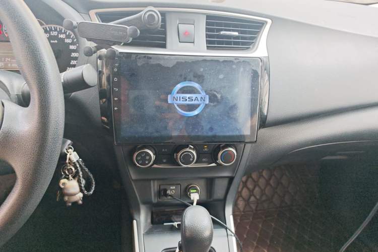 Used Nissan Sylphy 2021 Classic 1.6XE CVT Comfort Edition Audio And AC Panel