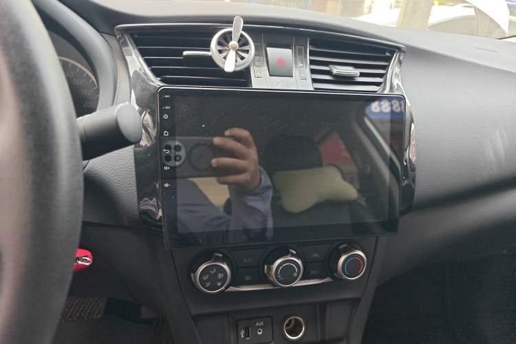 Used Nissan Sylphy 2021 Classic 1.6XE CVT Comfort Edition Audio And AC Panel