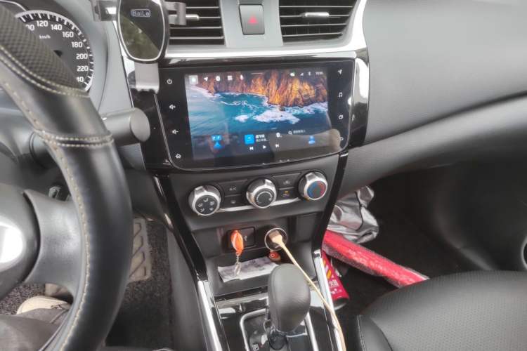Used Nissan Sylphy 2021 Classic 1.6XL CVT Luxury Edition Audio And AC Panel