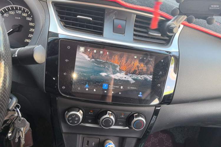 Used Nissan Sylphy 2021 Classic 1.6XL CVT Luxury Edition Audio And AC Panel