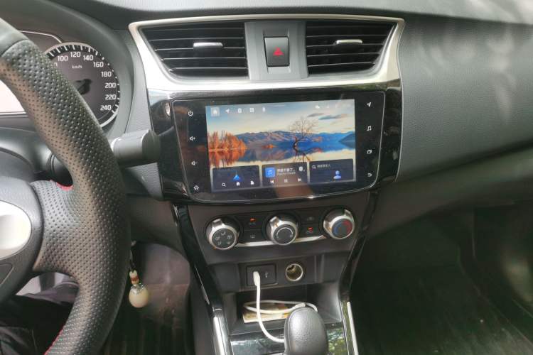 Used Nissan Sylphy 2021 Classic 1.6XL CVT Luxury Edition Audio And AC Panel