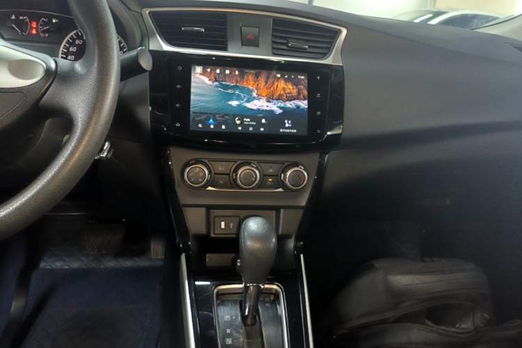 Used Nissan Sylphy 2021 Classic 1.6XL CVT Luxury Edition Audio And AC Panel
