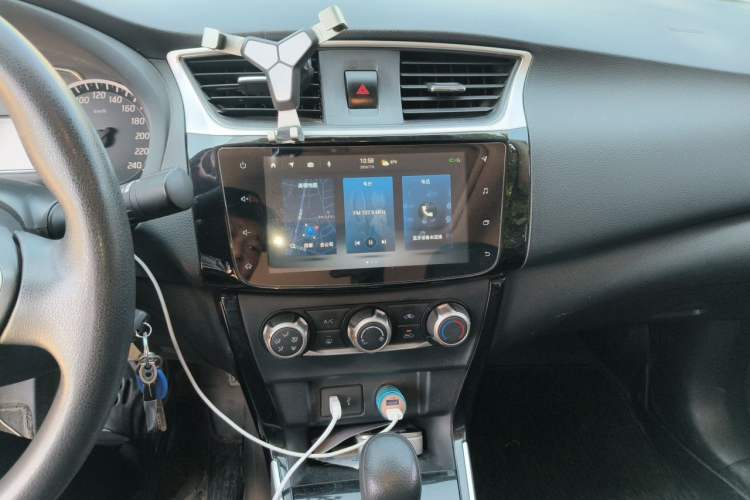 Used Nissan Sylphy 2021 Classic 1.6XL CVT Luxury Edition Audio And AC Panel