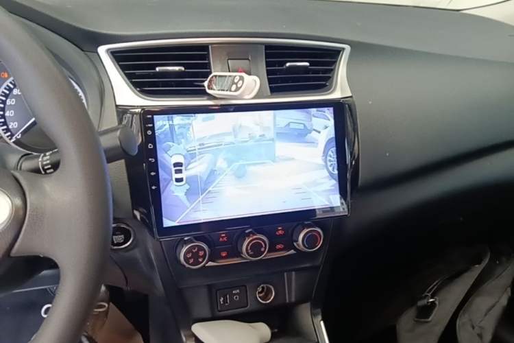 Used Nissan Sylphy 2021 Classic 1.6XL CVT Luxury Edition Audio And AC Panel