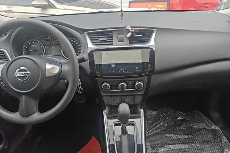 Used Nissan Sylphy 2021 Classic 1.6XL CVT Luxury Edition Audio And AC Panel