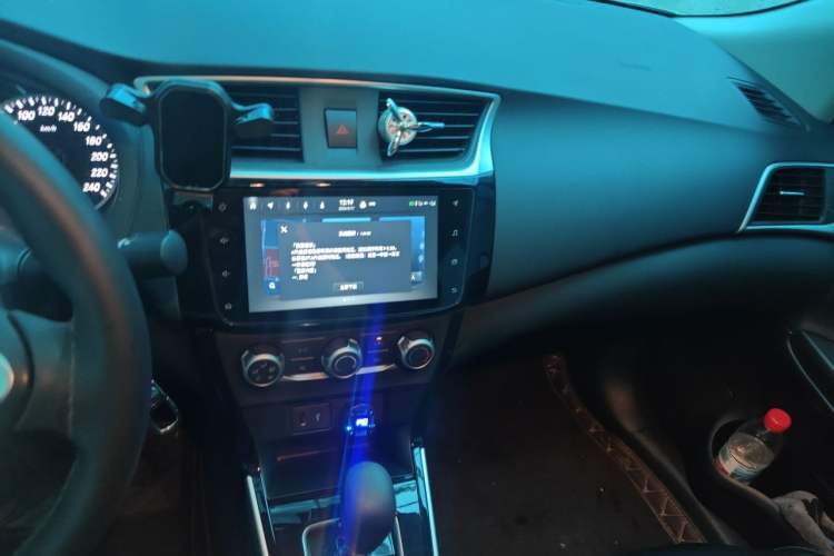 Used Nissan Sylphy 2021 Classic 1.6XL CVT Luxury Edition Audio And AC Panel
