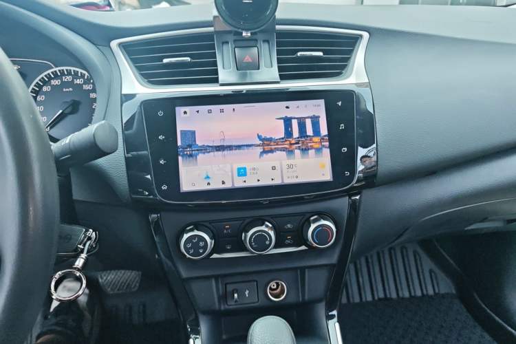 Used Nissan Sylphy 2021 Classic 1.6XL CVT Luxury Edition Audio And AC Panel
