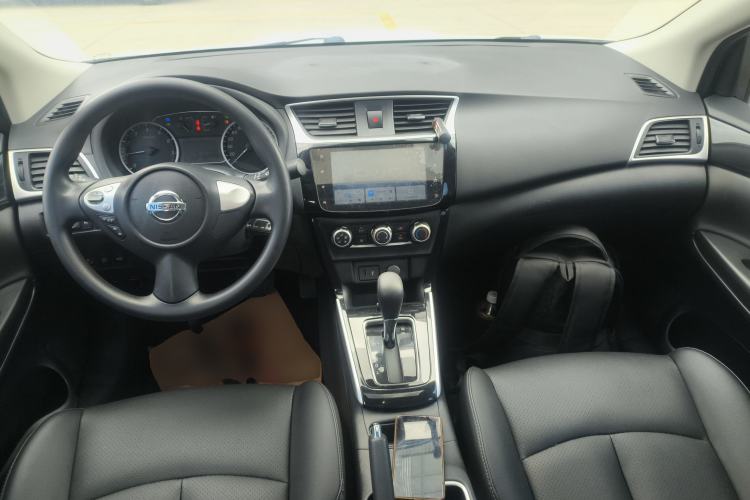 Used Nissan Sylphy 2021 Classic 1.6XL CVT Luxury Edition Center Console