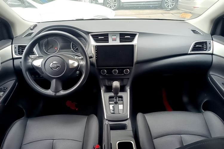 Used Nissan Sylphy 2021 Classic 1.6XE CVT Comfort Edition Center Console
