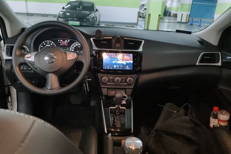 Used Nissan Sylphy 2021 Classic 1.6XL CVT Luxury Edition Center Console