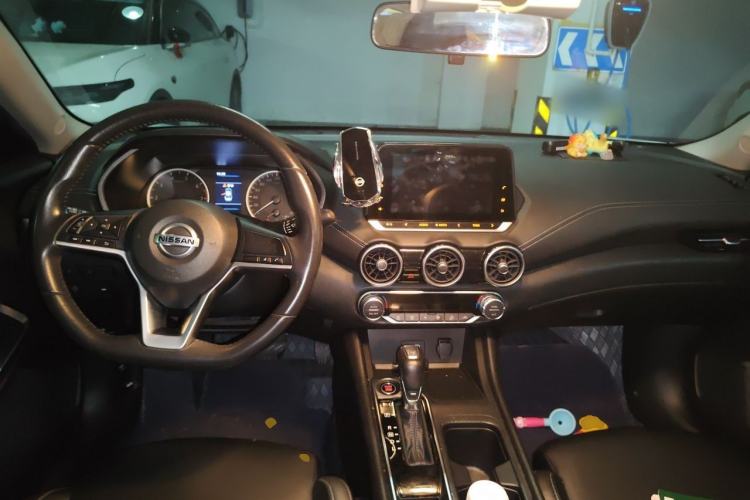 Used Nissan Sylphy 2021 1.6L XL CVT Enjoyment Edition Center Console