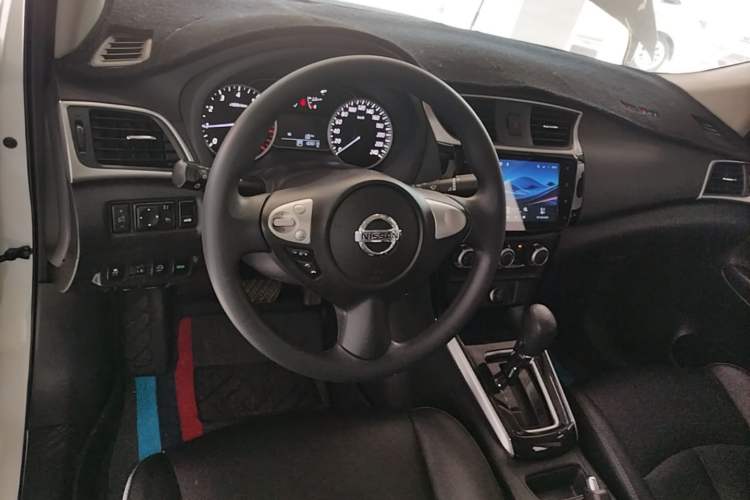 Used Nissan Sylphy 2021 Classic 1.6XL CVT Luxury Edition Center Console