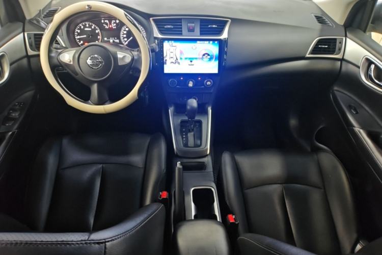 Used Nissan Sylphy 2021 Classic 1.6XE CVT Comfort Edition Center Console
