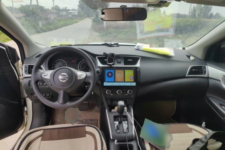 Used Nissan Sylphy 2021 Classic 1.6XE CVT Comfort Edition Center Console