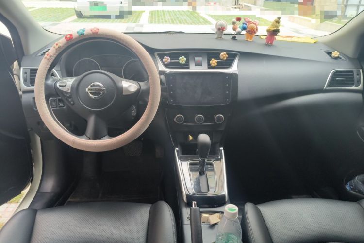 Used Nissan Sylphy 2021 Classic 1.6XL CVT Luxury Edition Center Console