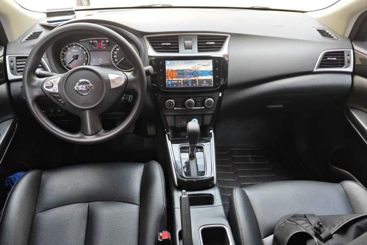 Used Nissan Sylphy 2021 Classic 1.6XL CVT Luxury Edition Center Console