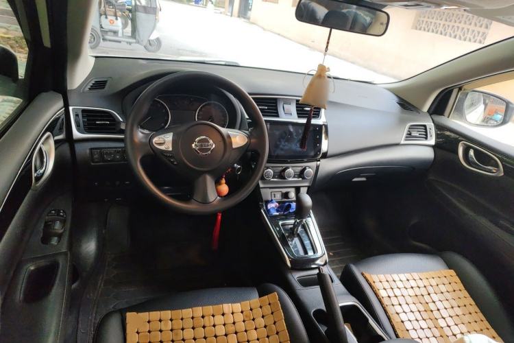 Used Nissan Sylphy 2021 Classic 1.6XL CVT Luxury Edition Center Console