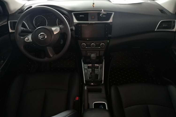Used Nissan Sylphy 2021 Classic 1.6XL CVT Luxury Edition Center Console