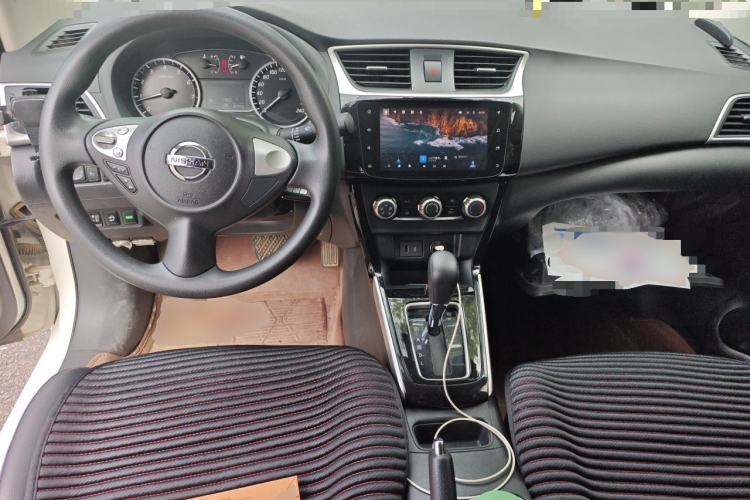 Used Nissan Sylphy 2021 Classic 1.6XL CVT Luxury Edition Center Console