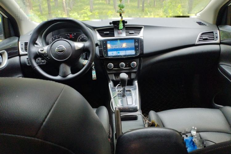 Used Nissan Sylphy 2021 Classic 1.6XL CVT Luxury Edition Center Console