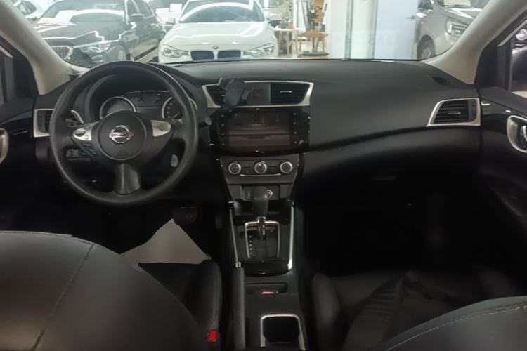 Used Nissan Sylphy 2021 Classic 1.6XL CVT Luxury Edition Center Console