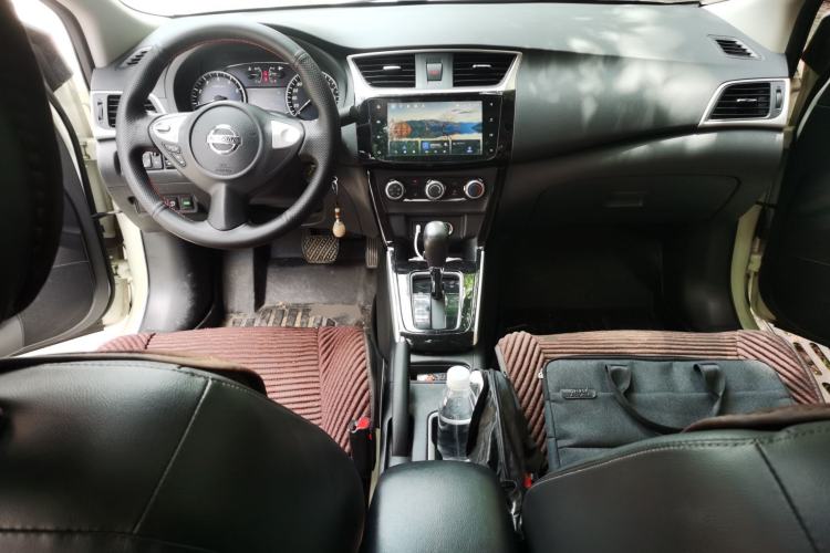 Used Nissan Sylphy 2021 Classic 1.6XL CVT Luxury Edition Center Console