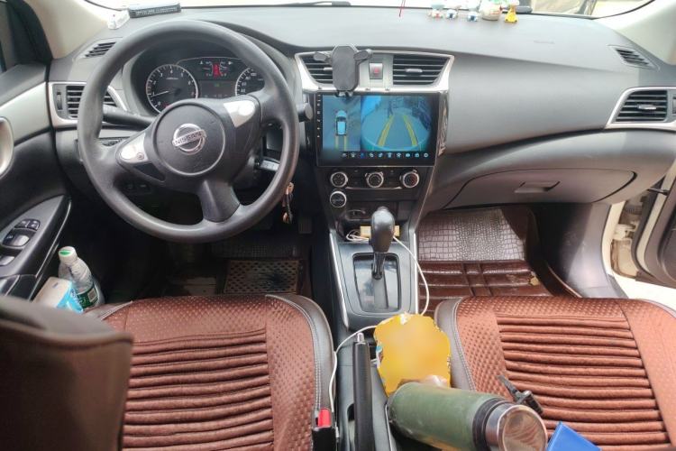 Used Nissan Sylphy 2021 Classic 1.6XE CVT Comfort Edition Center Console