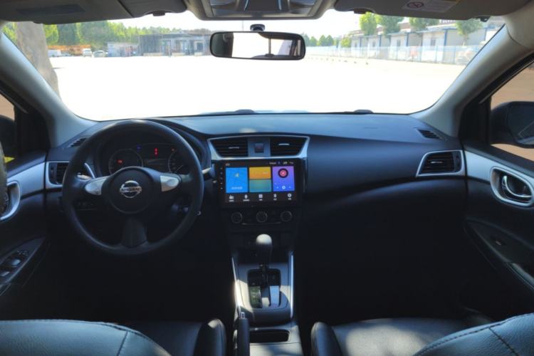 Used Nissan Sylphy 2021 Classic 1.6XE CVT Comfort Edition Center Console