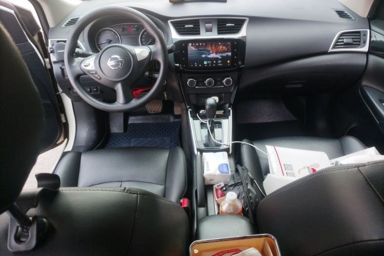 Used Nissan Sylphy 2021 Classic 1.6XL CVT Luxury Edition Center Console