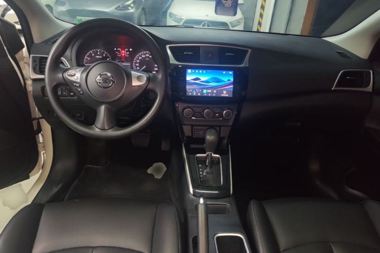Used Nissan Sylphy 2021 Classic 1.6XL CVT Luxury Edition Center Console
