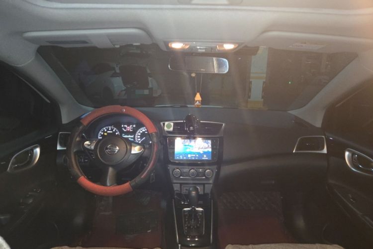 Used Nissan Sylphy 2021 Classic 1.6XL CVT Luxury Edition Center Console