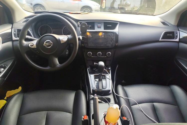 Used Nissan Sylphy 2021 Classic 1.6XL CVT Luxury Edition Center Console