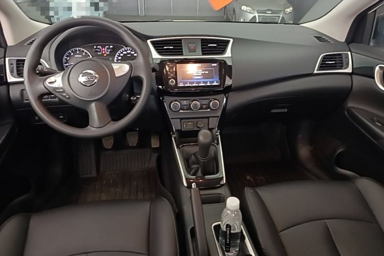 Used Nissan Sylphy 2021 Classic 1.6XL Manual Luxury Edition Center Console