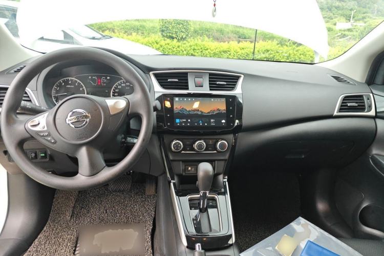 Used Nissan Sylphy 2021 Classic 1.6XL CVT Luxury Edition Center Console